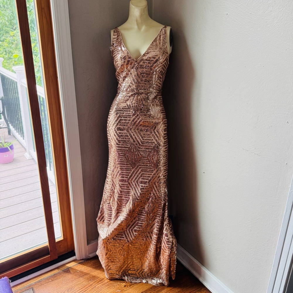 Lulu's gold sequin gown/maxi dress size small sleeveless